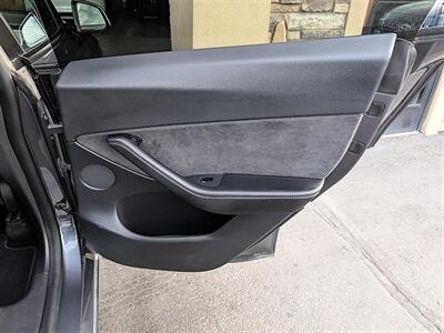 2021 Tesla Model Y Long Range  FSD Capable w/ Acceleration Boost - Photo 27 - Bountiful, UT 84010