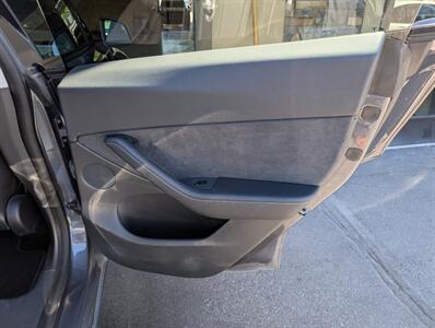 2021 Tesla Model Y Long Range w/ Acceleration Boost - Photo 27 - Bountiful, UT 84010