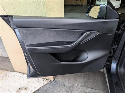 2021 Tesla Model Y Long Range  FSD Capable w/ Acceleration Boost - Photo 18 - Bountiful, UT 84010