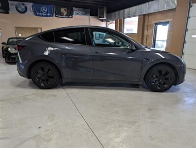 2021 Tesla Model Y Long Range w/ Acceleration Boost - Photo 11 - Bountiful, UT 84010