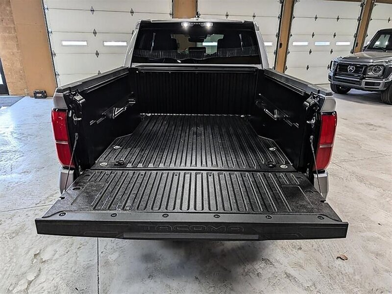 2024 Toyota Tacoma SR5 - Photo 10 - Bountiful, UT 84010