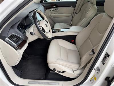 2019 Volvo XC90 T5 Momentum   - Photo 8 - St. George, UT 84770-2625