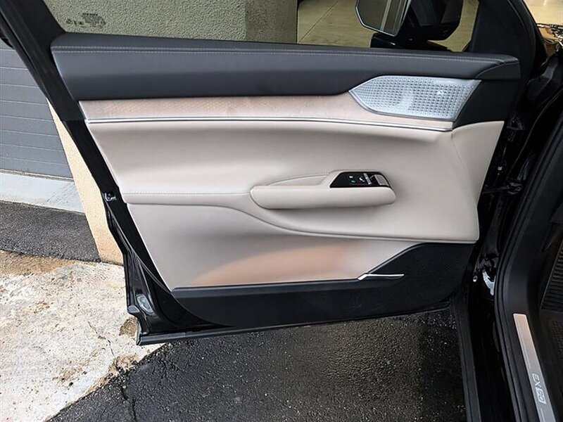 2025 Volvo EX90 Performance Ultra - Photo 18 - Bountiful, UT 84010