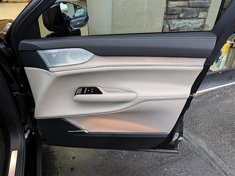 2025 Volvo EX90 Performance Ultra - Photo 32 - Bountiful, UT 84010