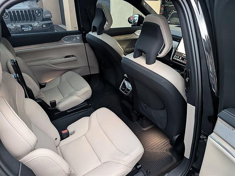 2025 Volvo EX90 Performance Ultra - Photo 30 - Bountiful, UT 84010