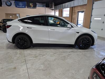 2022 Tesla Model Y Long Range - Photo 11 - Bountiful, UT 84010