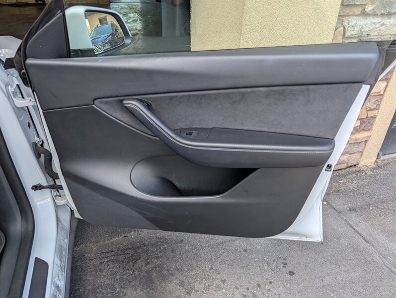 2022 Tesla Model Y Long Range - Photo 28 - Bountiful, UT 84010