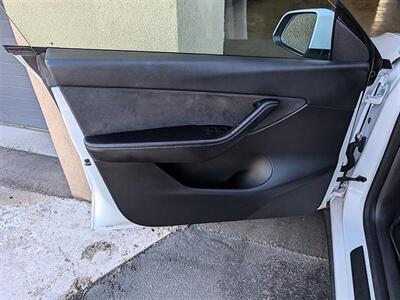 2022 Tesla Model Y Long Range   - Photo 18 - Bountiful, UT 84010