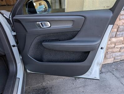 2019 Volvo XC40 T5 R-Design - Photo 30 - Bountiful, UT 84010
