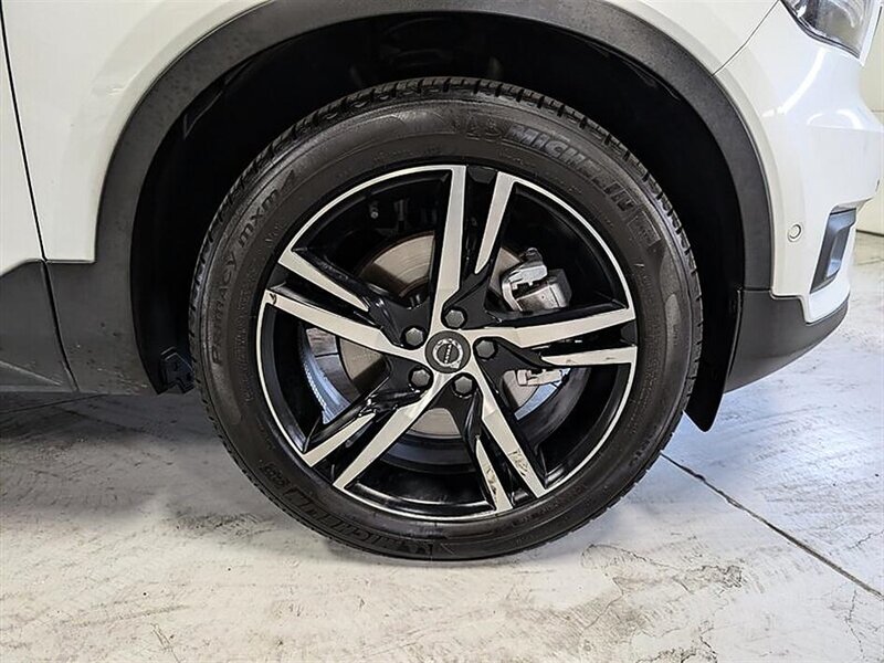 2019 Volvo XC40 T5 R-Design - Photo 11 - Bountiful, UT 84010