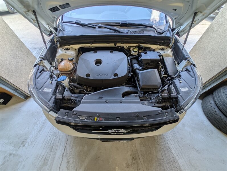 2019 Volvo XC40 T5 R-Design - Photo 17 - Bountiful, UT 84010