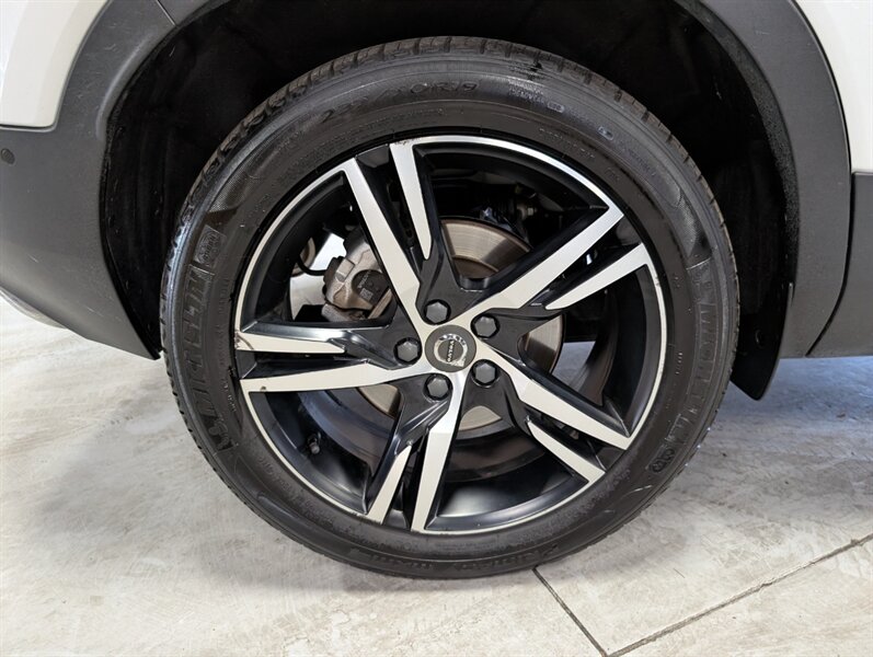 2019 Volvo XC40 T5 R-Design - Photo 13 - Bountiful, UT 84010