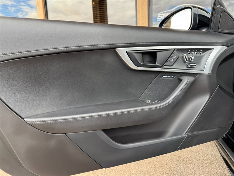 2018 Jaguar F-TYPE R - Photo 48 - St. George, UT 84770-2625