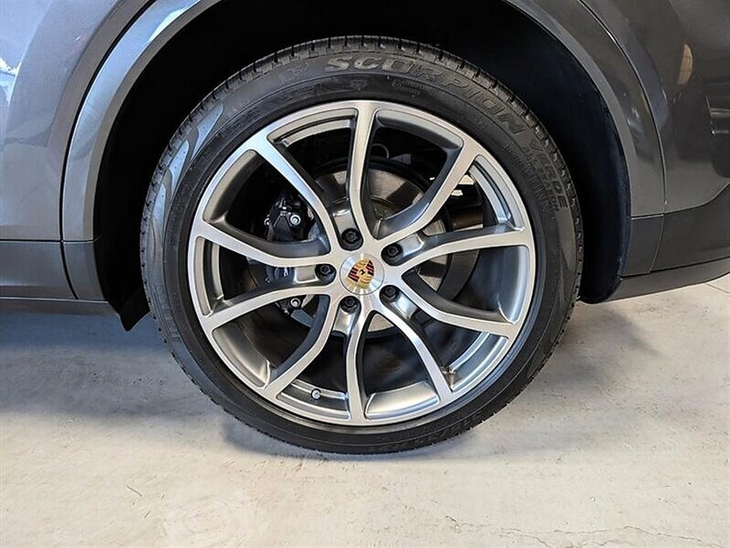 2023 Porsche Cayenne Platinum Edition - Photo 14 - Bountiful, UT 84010
