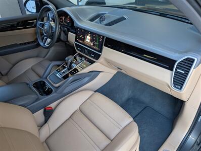 2023 Porsche Cayenne Platinum Edition   - Photo 4 - Bountiful, UT 84010