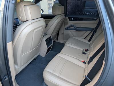 2023 Porsche Cayenne Platinum Edition   - Photo 26 - Bountiful, UT 84010