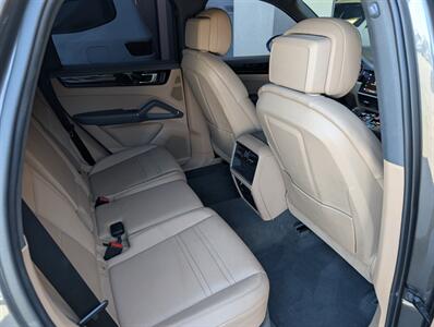 2023 Porsche Cayenne Platinum Edition   - Photo 29 - Bountiful, UT 84010