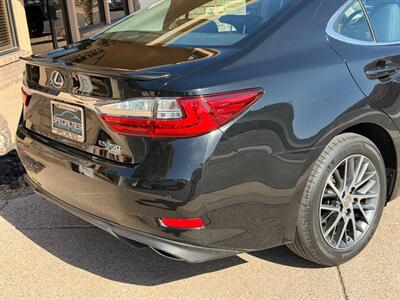 2017 Lexus ES 350   - Photo 16 - St. George, UT 84770-2625