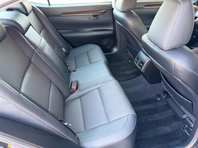 2017 Lexus ES 350   - Photo 15 - St. George, UT 84770-2625