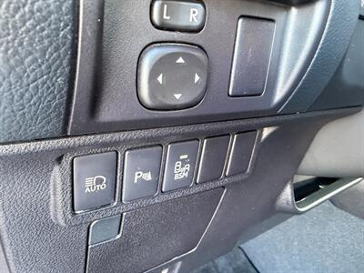 2017 Lexus ES 350   - Photo 40 - St. George, UT 84770-2625