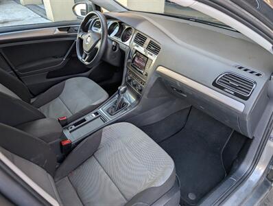 2015 Volkswagen e-Golf Limited Edition   - Photo 4 - Bountiful, UT 84010