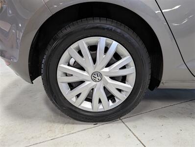 2015 Volkswagen e-Golf Limited Edition   - Photo 13 - Bountiful, UT 84010