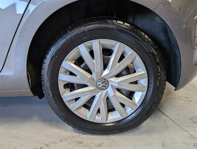 2015 Volkswagen e-Golf Limited Edition   - Photo 14 - Bountiful, UT 84010