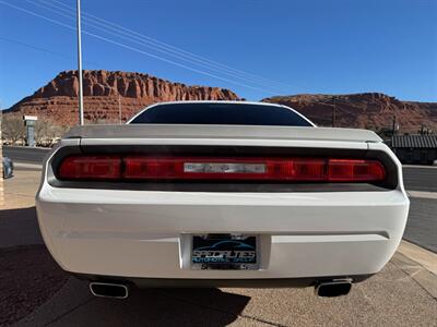 2013 Dodge Challenger R/T  6 Speed Manual - Photo 21 - St. George, UT 84770-2625