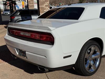 2013 Dodge Challenger R/T  6 Speed Manual - Photo 16 - St. George, UT 84770-2625