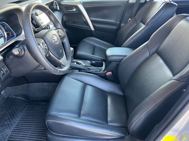 2015 Toyota RAV4 Limited - Photo 9 - St. George, UT 84770-2625
