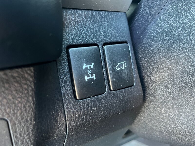 2015 Toyota RAV4 Limited - Photo 52 - St. George, UT 84770-2625