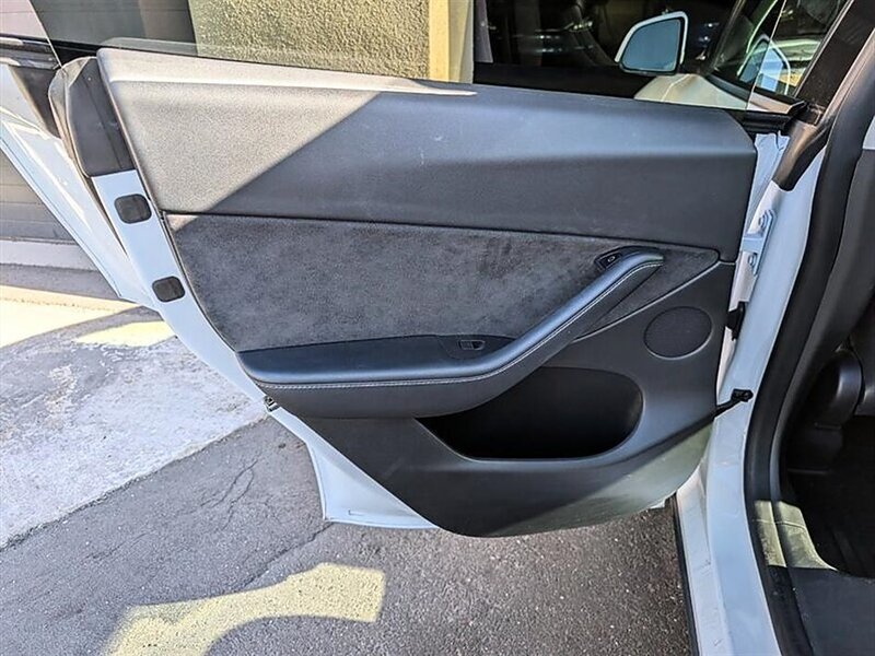 2022 Tesla Model Y Performance - Photo 24 - Bountiful, UT 84010