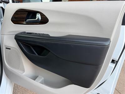 2021 Chrysler Pacifica Limited   - Photo 48 - St. George, UT 84770-2625