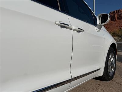 2021 Chrysler Pacifica Limited   - Photo 35 - St. George, UT 84770-2625