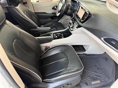2021 Chrysler Pacifica Limited   - Photo 15 - St. George, UT 84770-2625
