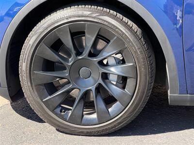 2024 Tesla Model Y Standard Range * Hardware 4 *   - Photo 35 - St. George, UT 84770-2625