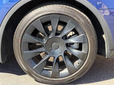 2024 Tesla Model Y Standard Range * Hardware 4 *   - Photo 36 - St. George, UT 84770-2625