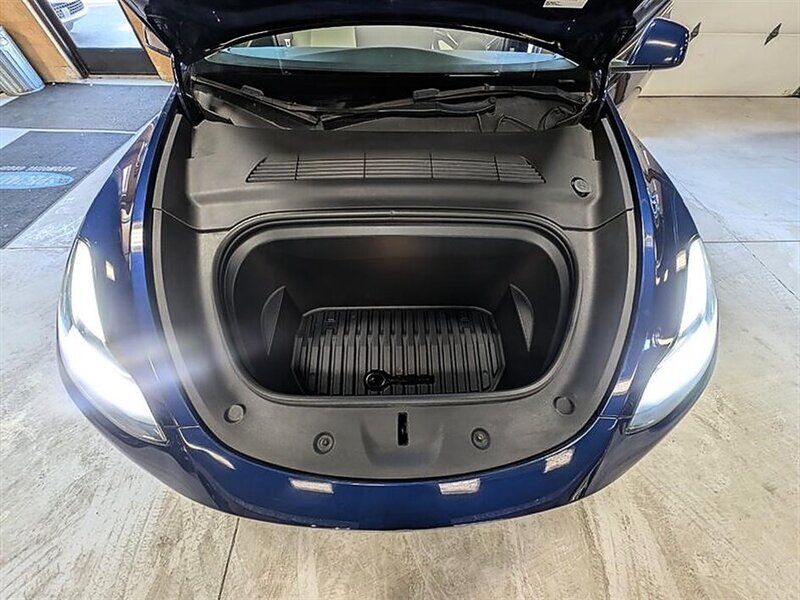 2023 Tesla Model Y Long Range - Photo 17 - Bountiful, UT 84010