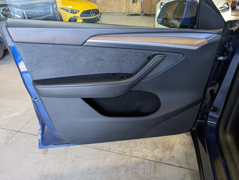 2023 Tesla Model Y Long Range - Photo 18 - Bountiful, UT 84010