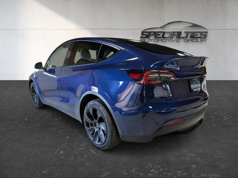 2023 Tesla Model Y Long Range - Photo 8 - Bountiful, UT 84010