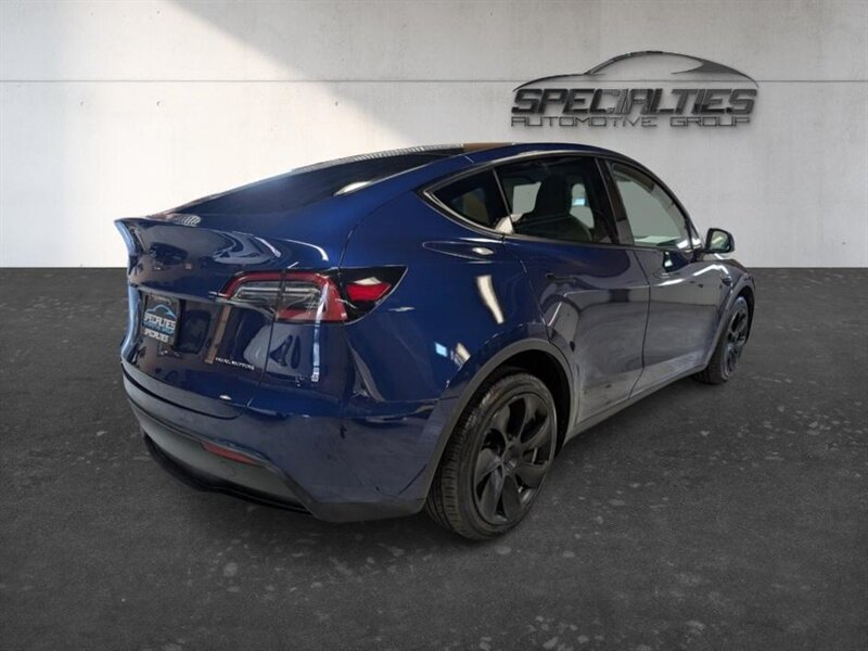 2023 Tesla Model Y Long Range - Photo 10 - Bountiful, UT 84010