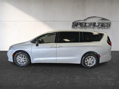 2024 Chrysler Pacifica Touring L - Photo 7 - Bountiful, UT 84010