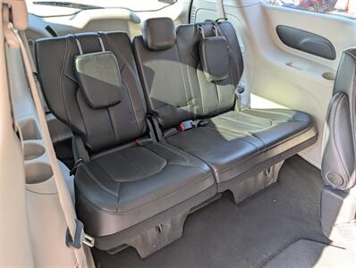 2024 Chrysler Pacifica Touring L   - Photo 28 - Bountiful, UT 84010