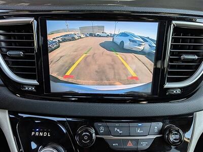 2024 Chrysler Pacifica Touring L   - Photo 24 - Bountiful, UT 84010