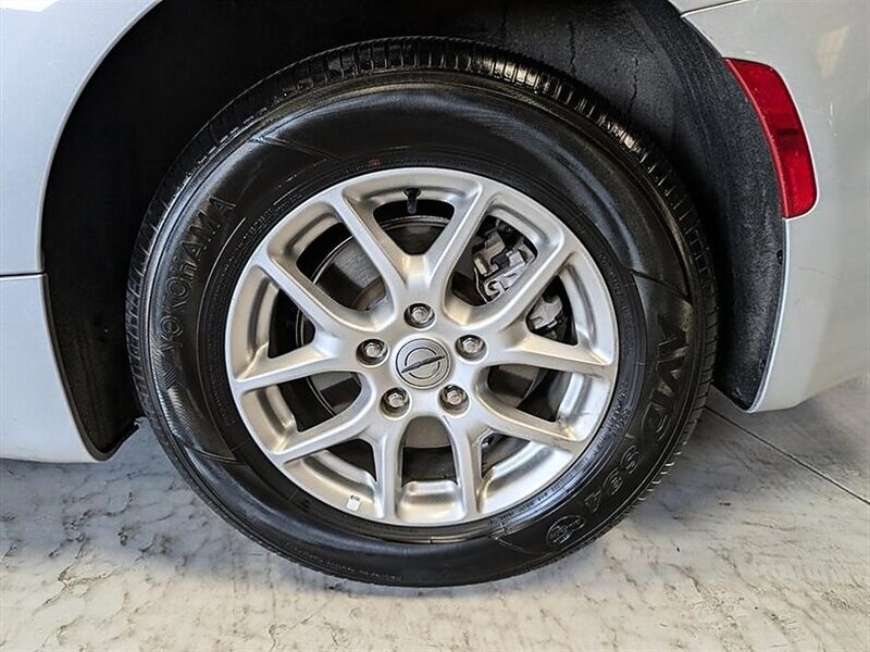 2024 Chrysler Pacifica Touring L - Photo 14 - Bountiful, UT 84010