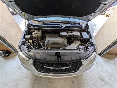 2024 Chrysler Pacifica Touring L - Photo 17 - Bountiful, UT 84010