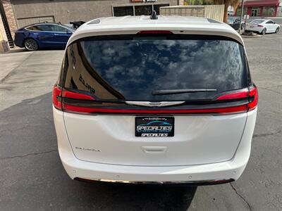 2024 Chrysler Pacifica Touring L   - Photo 20 - St. George, UT 84770-2625