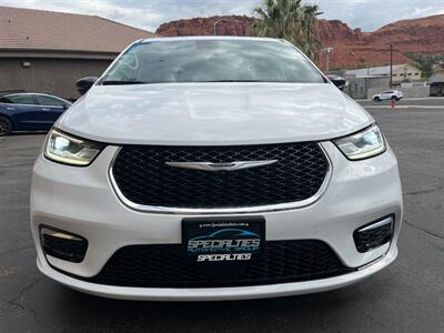 2024 Chrysler Pacifica Touring L   - Photo 25 - St. George, UT 84770-2625