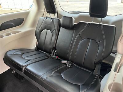 2024 Chrysler Pacifica Touring L   - Photo 40 - St. George, UT 84770-2625