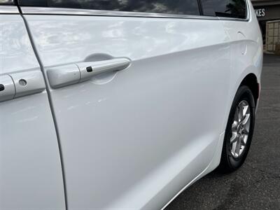 2024 Chrysler Pacifica Touring L   - Photo 28 - St. George, UT 84770-2625